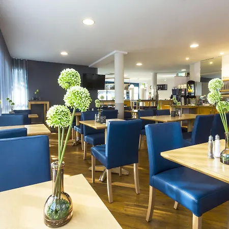 Ibis Styles Stuttgart Messe 3*
