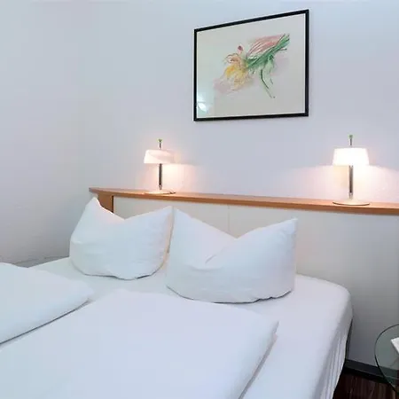 Ibis Styles Stuttgart Messe Hotel 3*